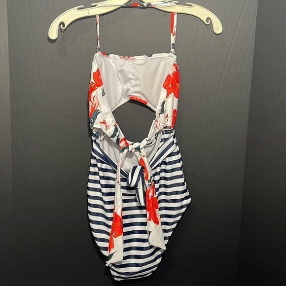 CUPSHE Halter One Piece High Waist Floral Stripe Bikini Swimwear in size Small - Picture 9 of 13